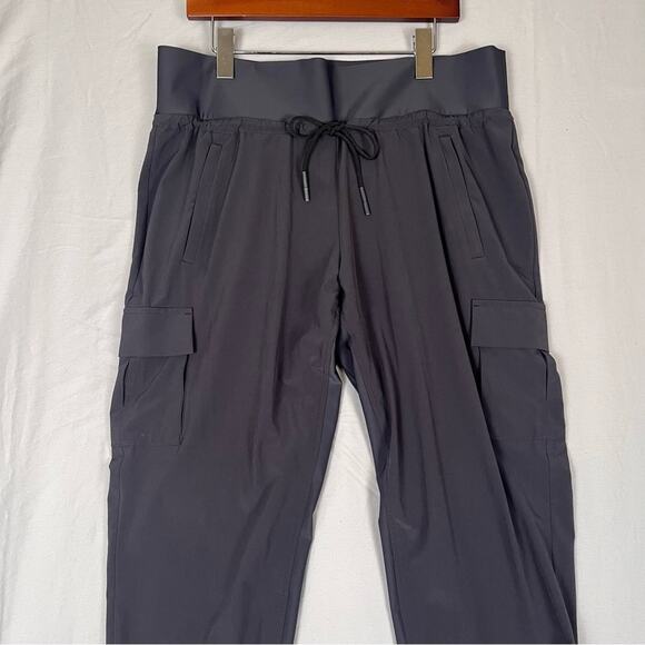 ATHLETA Sutton Jogger Pants Women 14 Grey Cargo Pocket Stretch Athleisure Casual - Picture 4 of 14